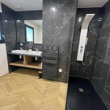 Magnifique Familiale De 200m2 4 Et Un Sauna